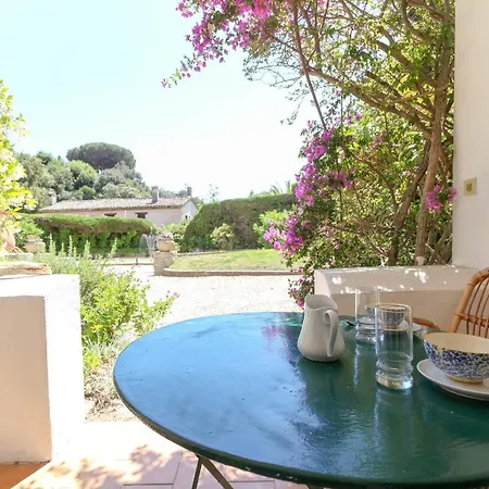 Appartamento In A Beautiful Quiet Parking - Benakey Cannes